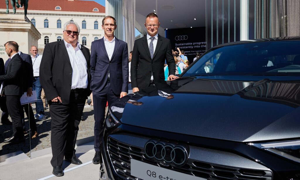 Győri elektromotorral mutatkozott be Münchenben az új Audi Q6 e-tron prototípusa