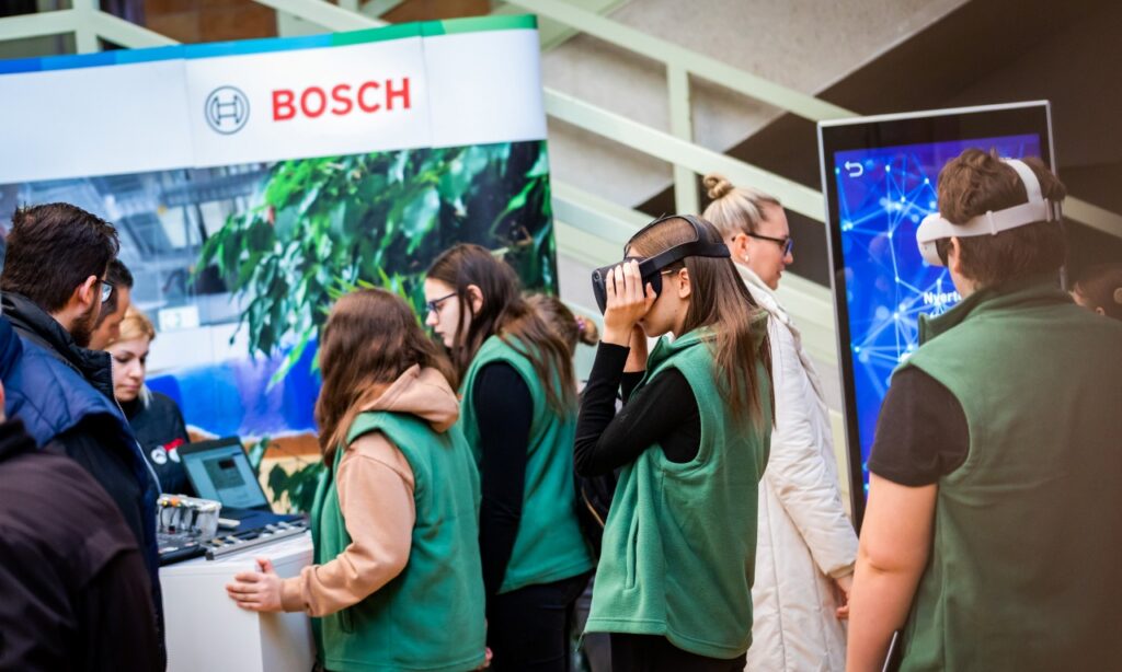 Miskolcon tartotta a Bosch a FIRST LEGO League regionális döntőjét