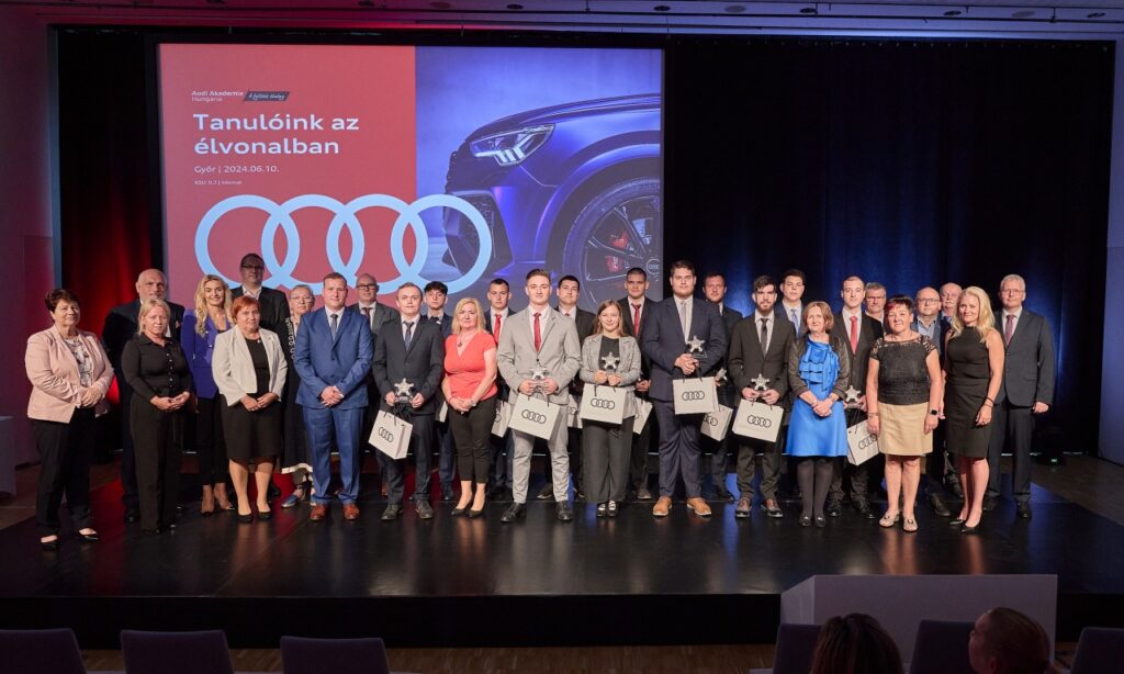 Száz tanuló végzett az Audi Hungaria duális szakképzésében